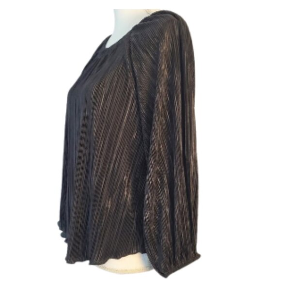 CHICOS Black Ribbed Long Sleeve Polyester Blouse - Woman's 1 (M-8) - Picture 4 of 6